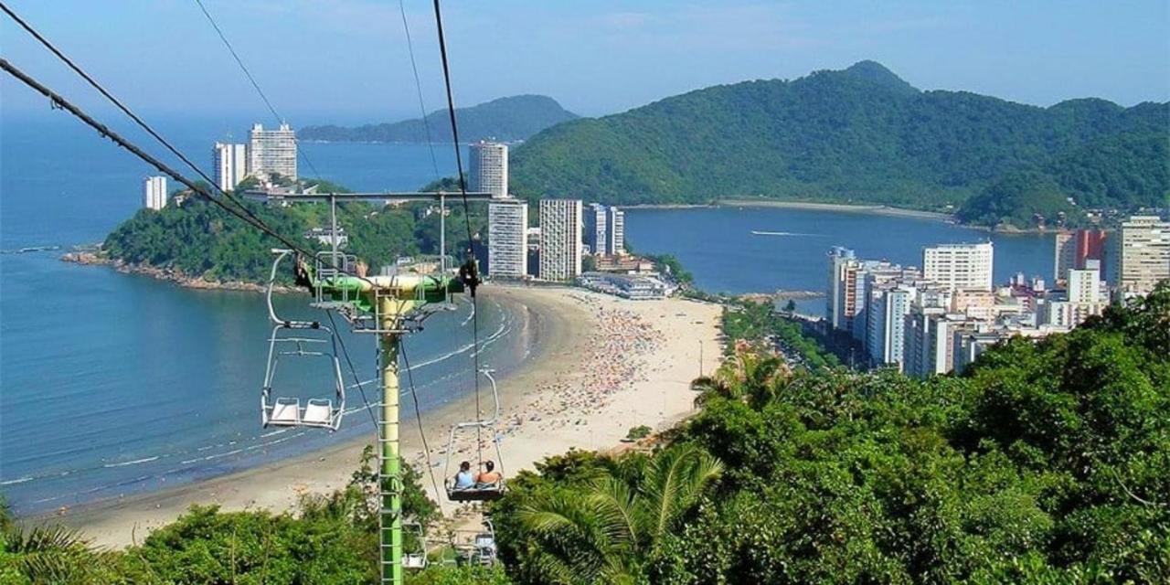 Com Vista Ao Mar E Varanda
